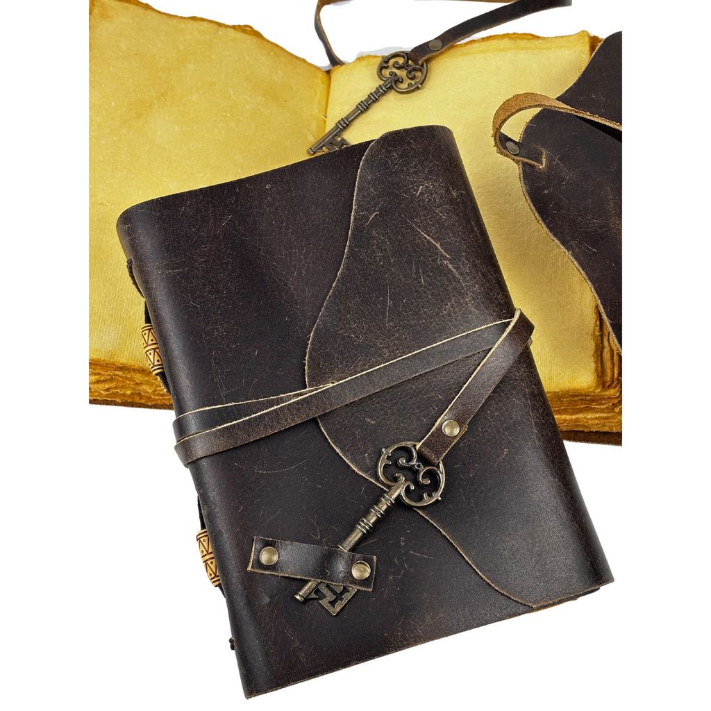 3J095 Vintage Key Special Binding Leather Journal with Deckle Edge Paper13x18cms 250 pages