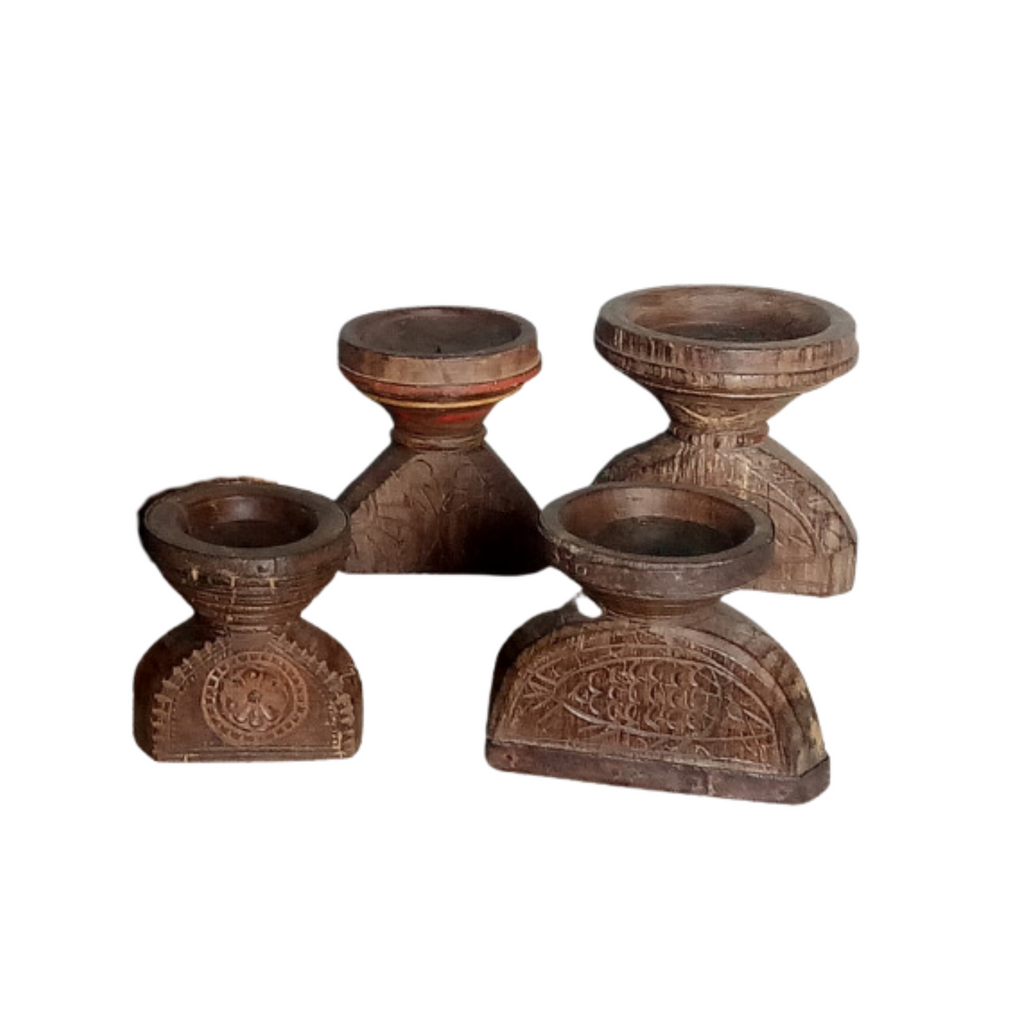 UNC025 Wooden Bijni Candle Stands  (23w7d17h)