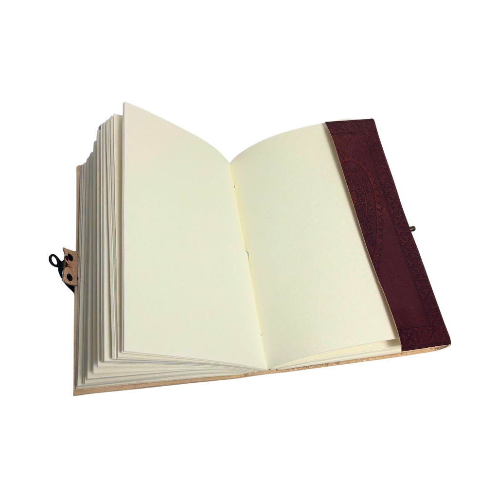 3J065 Heart Leather Journal