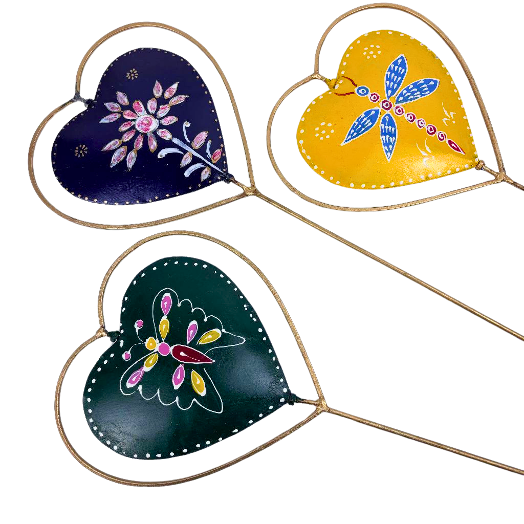 1GW Garden Stakes Heart Shape 3 Designs